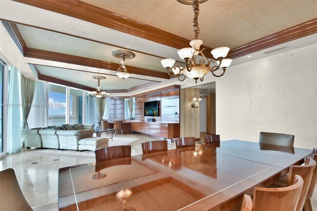 Foto del edificio - 16051 Collins Ave