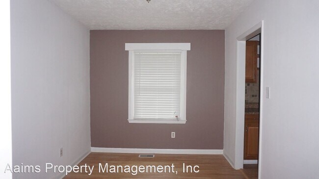 Building Photo - 3 br, 2 bath House - 1805 Oak Tree Court