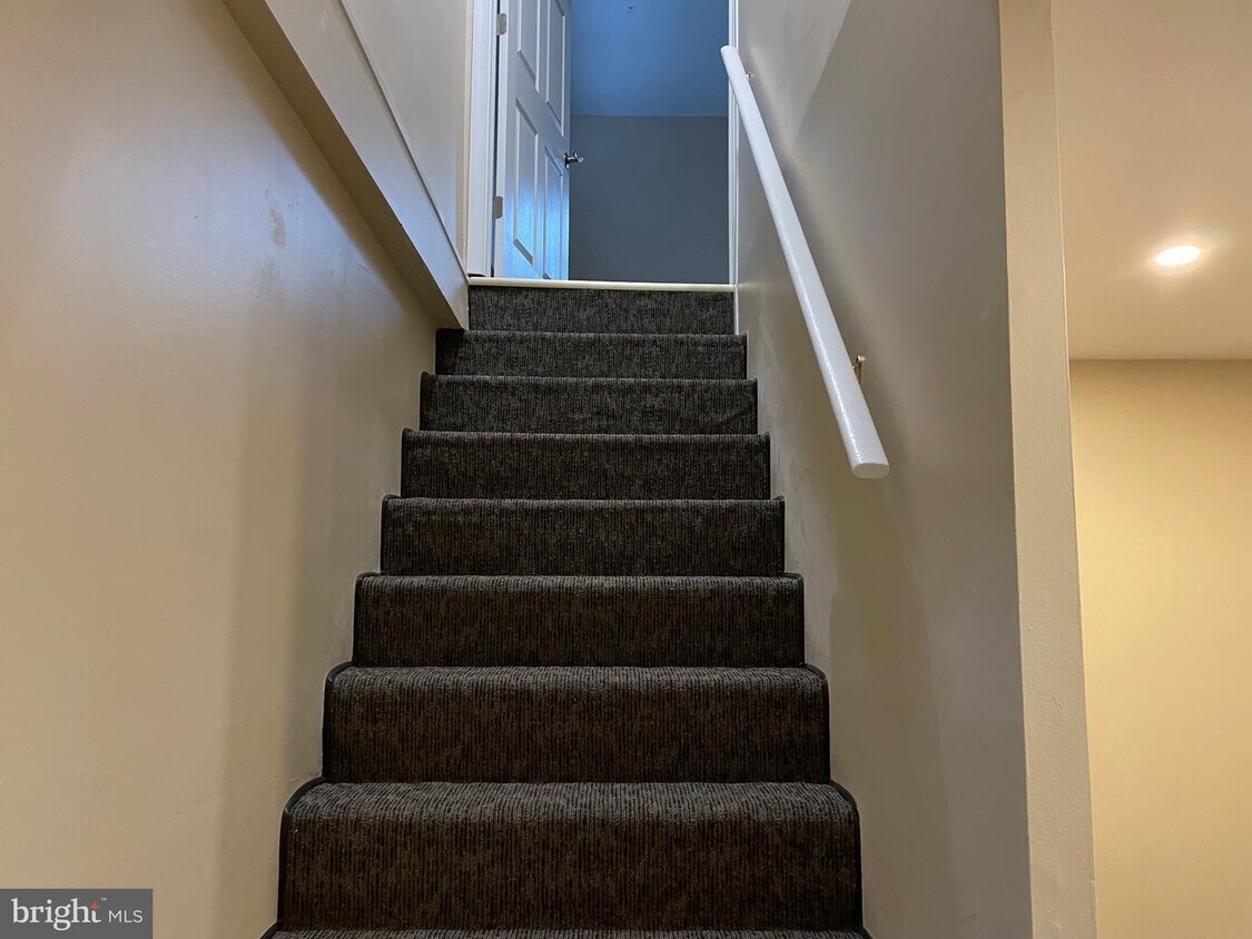 1106 Bristol Pike Unit B2, Bensalem, PA 19020 Room for Rent in