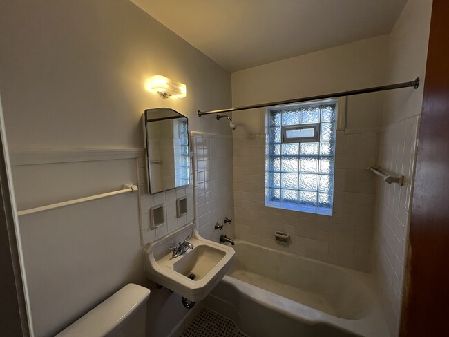 Bathroom, Shower Over Tub - 6028 W Vliet St