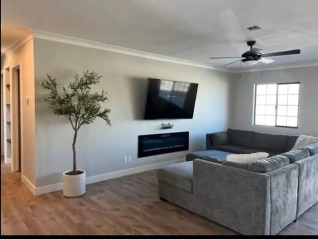 Building Photo - Long term Furnished Pool home Available Ap...