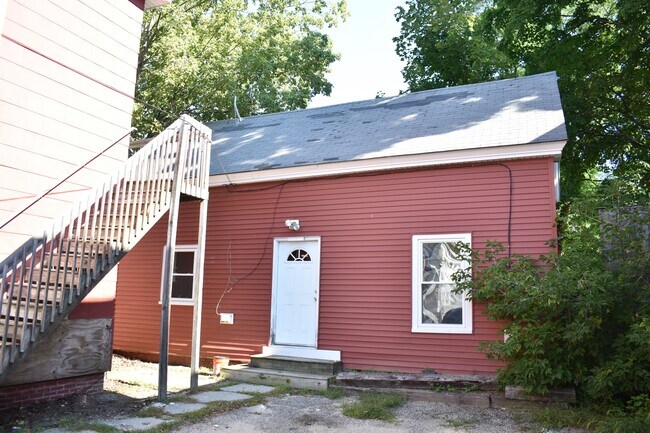 Exterior - 31 Pine St