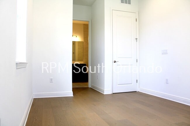 Building Photo - 4 BED / 3.5 BATH - IN LAKE NONA