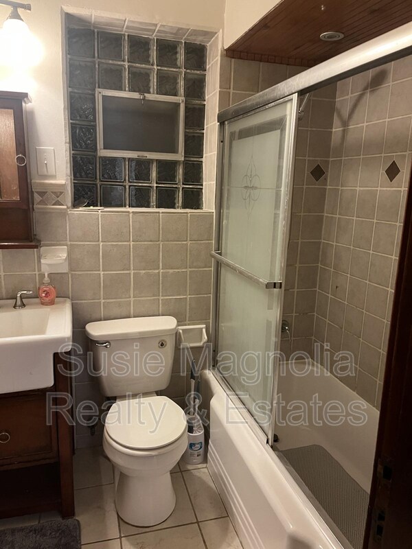 Foto del edificio - 736 Dover Pl