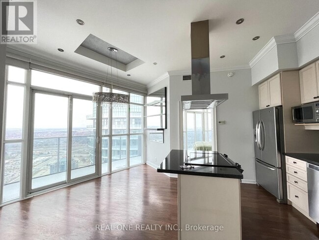 Building Photo - 60 Absolute Ave