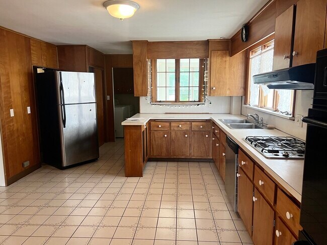 Foto del edificio - 373 Winthrop St