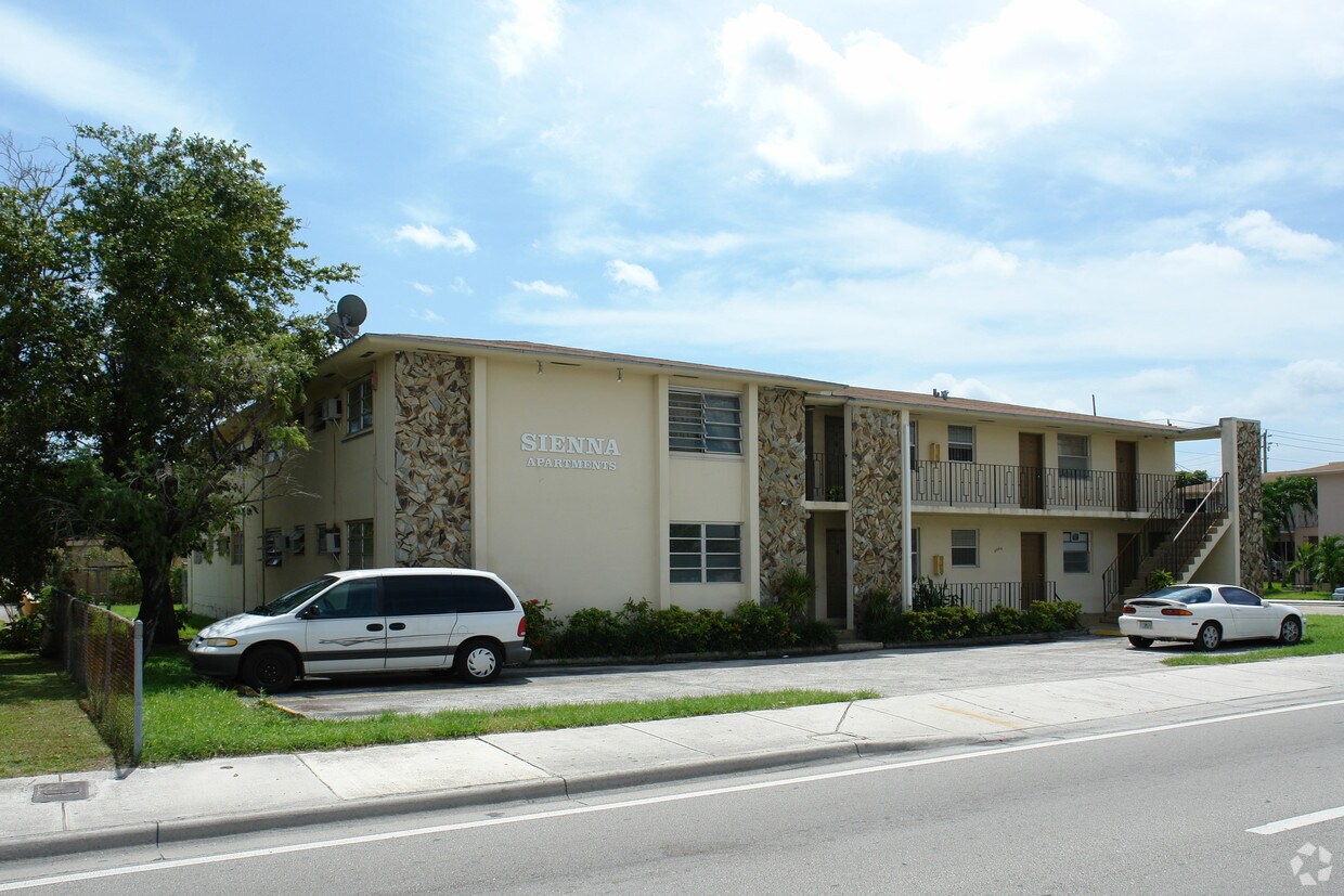 Building Photo - 5990 W Flagler St