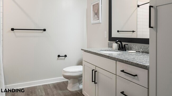 Foto del edificio - 1270 Hillcrest Dr