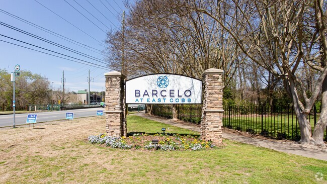 Building Photo - Barcelo at East Cobb