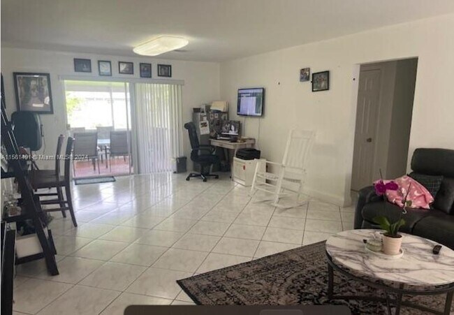 Foto del edificio - 1815 N 43rd Ave