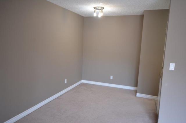 Photo du bâtiment - 2 Bed 1 Bath Unit in Calgary, AB