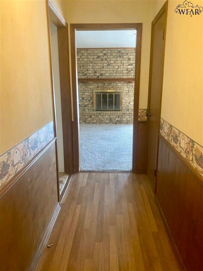 Foto del edificio - 5 Oak Grove Cir