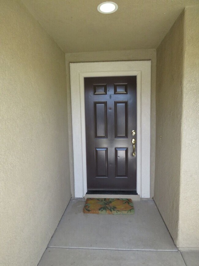 Foto del edificio - Beautiful River Oaks Single Story Corner Home Near Taylor Elementary School