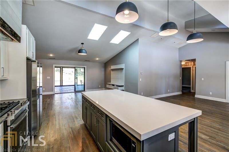 Foto principal - 926 Crane Rd NE