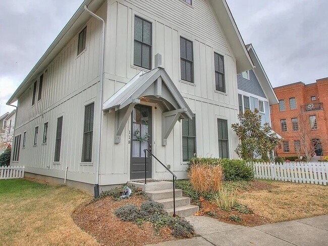 Foto del edificio - 118 Jamison Station Ln