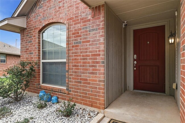 Building Photo - 605 Inverleith Cir