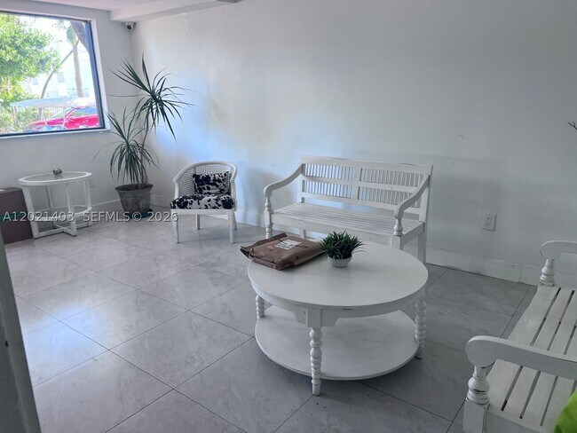 Foto del edificio - 528 Meridian Ave
