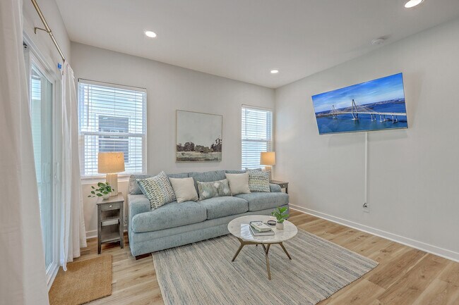 Foto del edificio - 5754 Pilgrim Ave