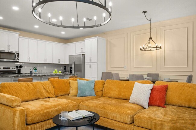 Foto del edificio - 1660 Tropical Palms Cir