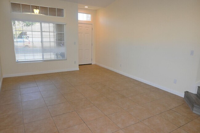 Foto del edificio - Resident Benefit Package Property