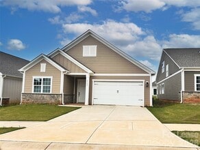 Building Photo - 4745 Anise Cir