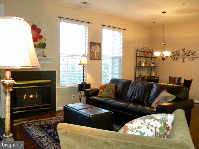 Building Photo - 11400 Windleaf Ct