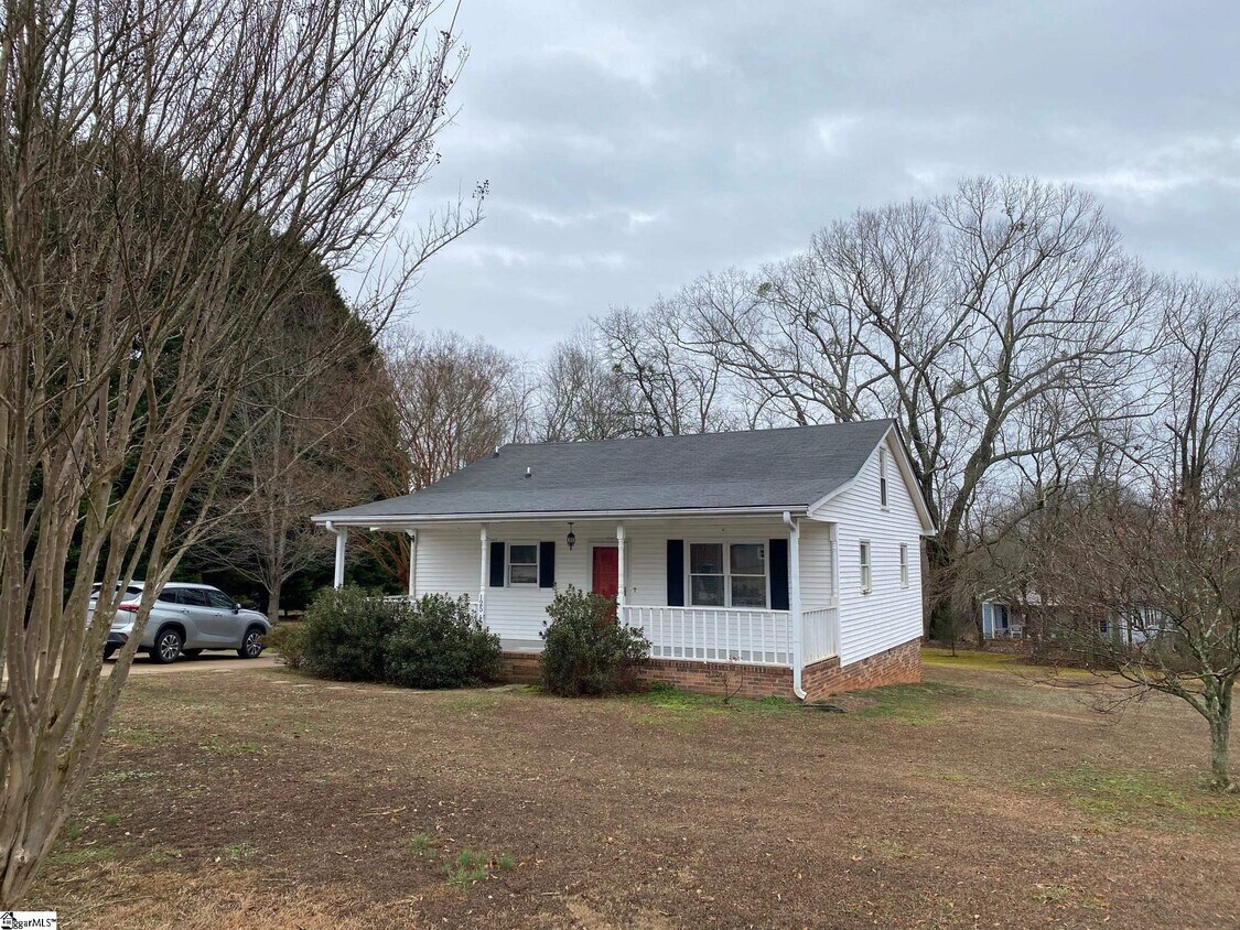 Primary Photo - 125 S Spearman Dr