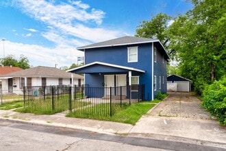 Building Photo - 1336 W Ridgewood Ct