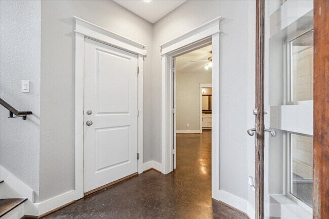 Foto del edificio - 2119 Cohn St