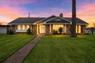 Building Photo - 4912 Goose Creek Dr