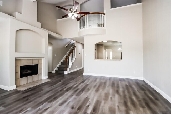 Building Photo - 1323 Coppercrest Dr