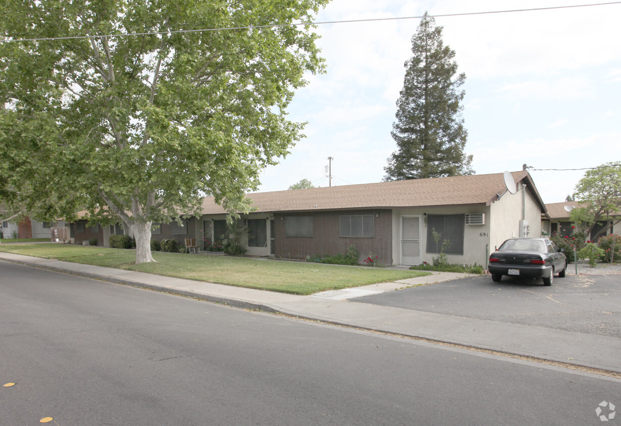 Building Photo - Turlock Senior Citizens Apartments