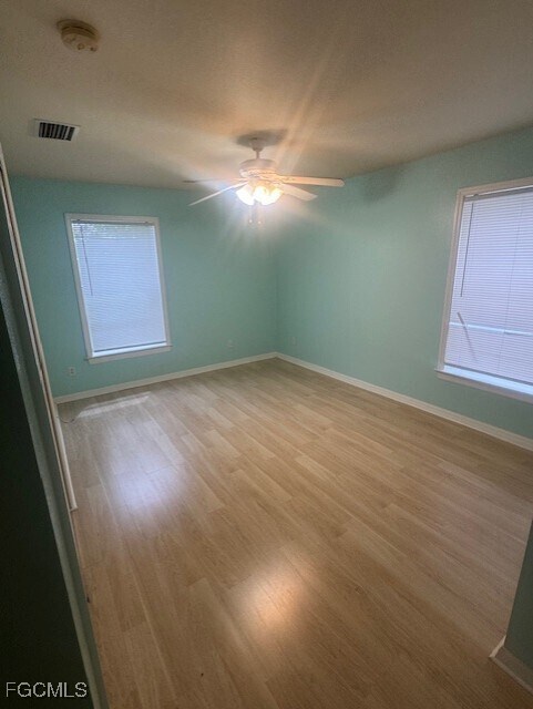 Foto del edificio - 722 SW 35th St