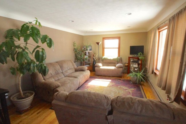 Building Photo - 30835 N Lakes Trl