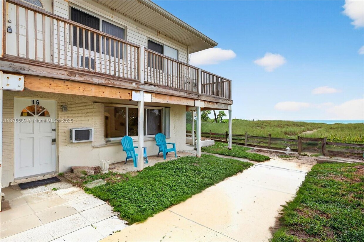Foto principal - 820 N Ocean Blvd