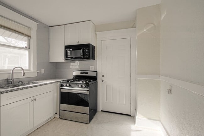 Building Photo - 3626 Bellefontaine Ave