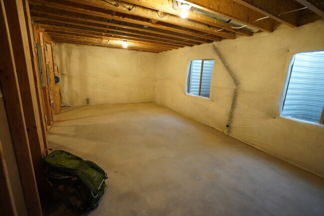 Building Photo - 738 N 2560 E