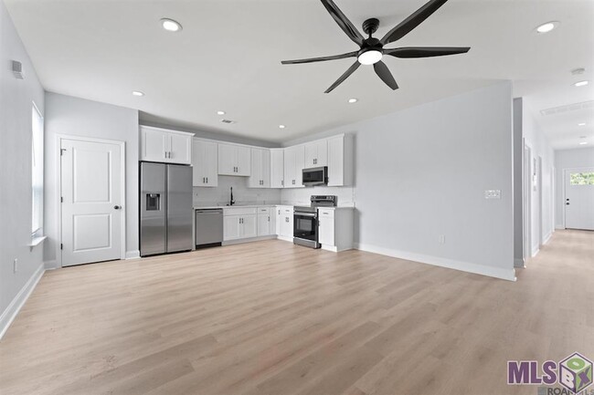 Building Photo - 1714 Tricou St