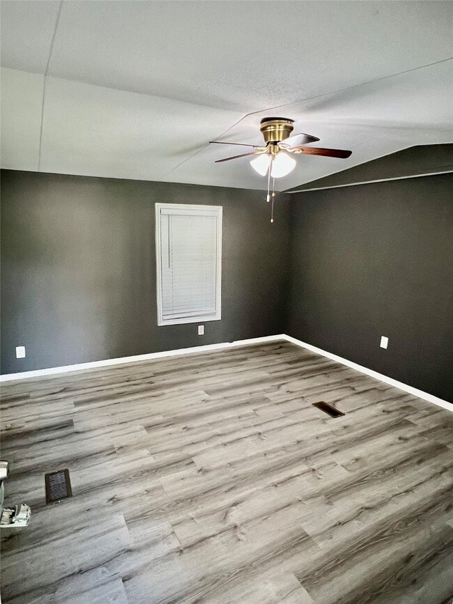 Foto del edificio - 20647 Shady Ln