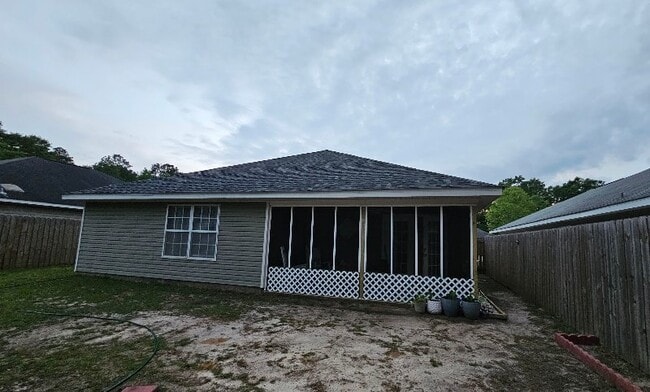 Building Photo - 109 Yuri Dr
