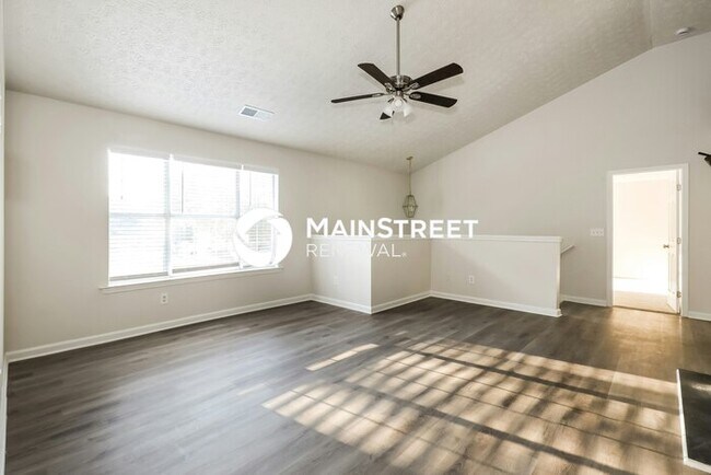 Foto del edificio - 5 Bedroom Pet-Friendly Home in STOCKBRIDGE...