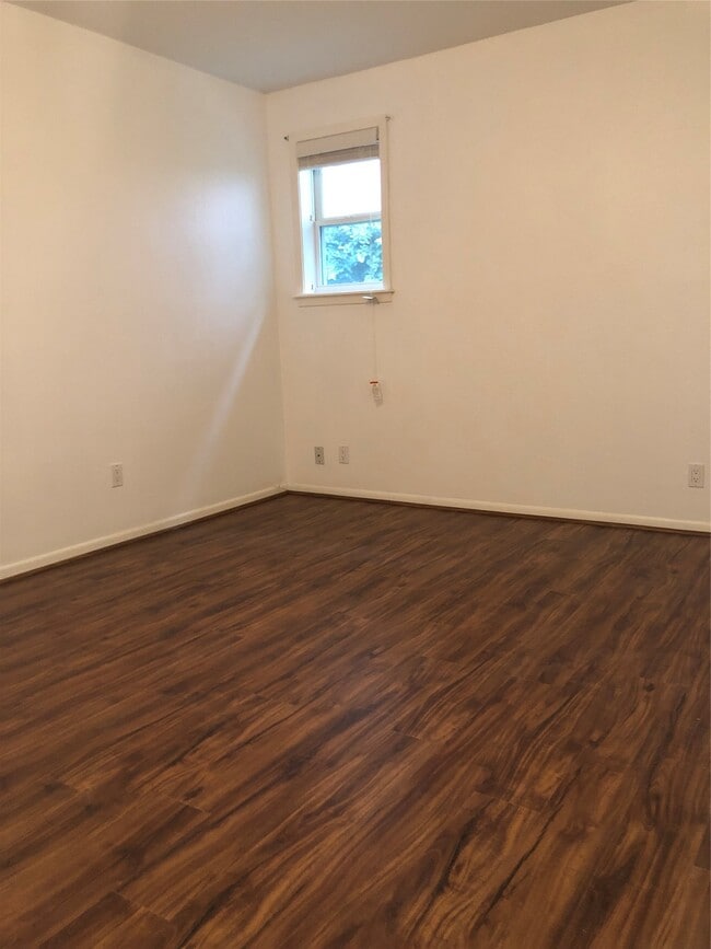 Building Photo - 4236 Ruskin St
