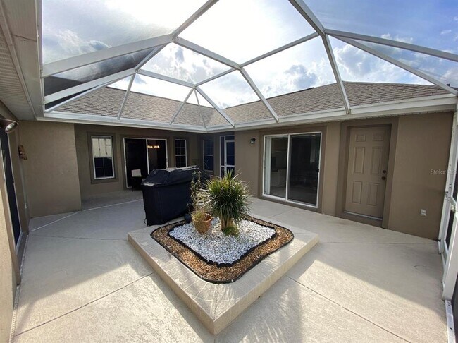 Building Photo - 17701 SE 114th Ct