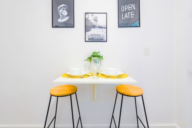 Foto del edificio - 515 NE 82nd St