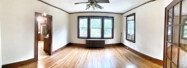 Foto del edificio - 90 Forest Hill Dr