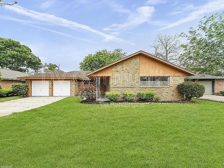 Photo - 2930 Wuthering Heights Dr