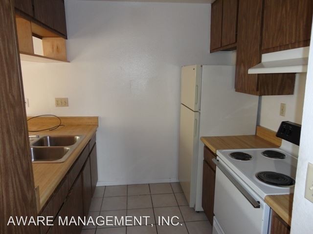 Foto del edificio - 4437 Rosebud Ln