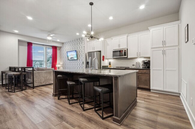 Foto del edificio - 2135 24th Ave N