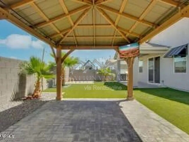Foto del edificio - 37755 N Bentgrass Rd