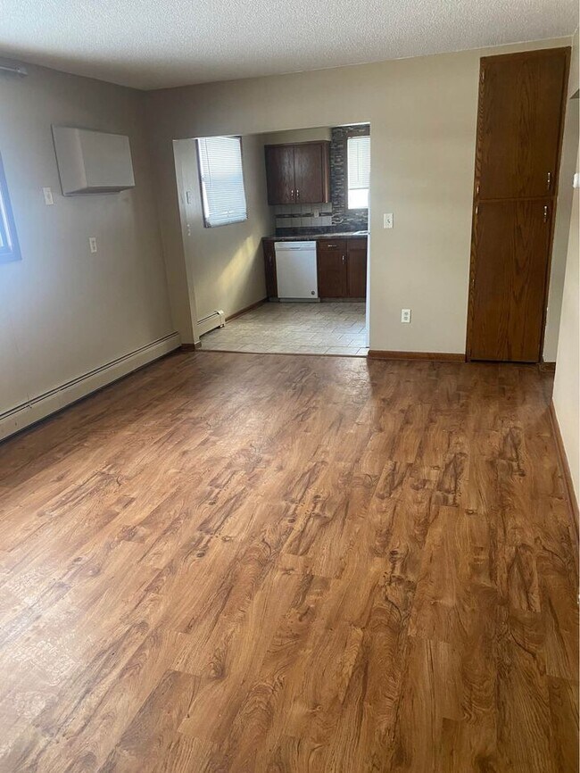 Foto del edificio - 331 27th St NE